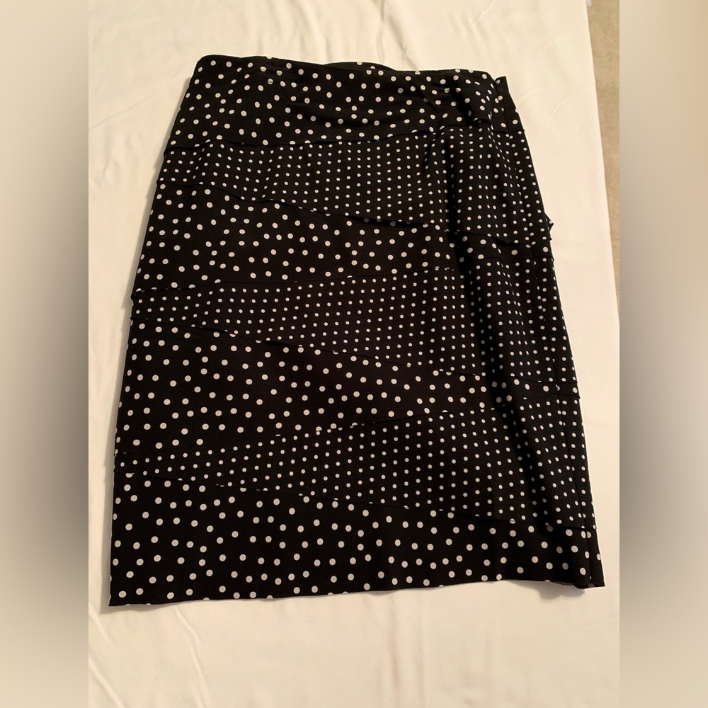 White House | Black Market tiered skirt - polka dots